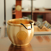 a wealth-attracting vessel