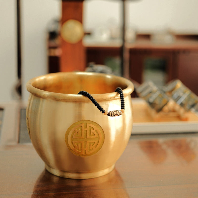 a wealth-attracting vessel